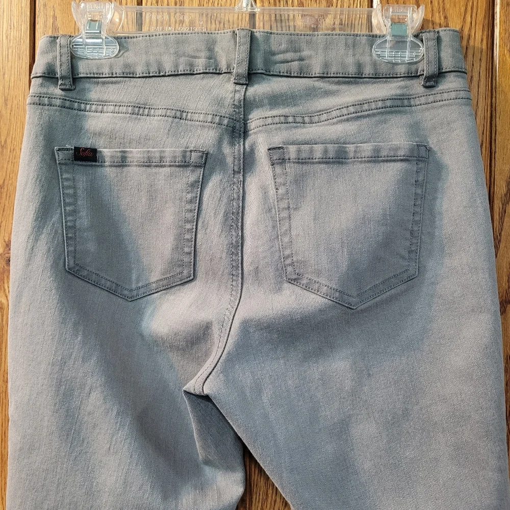 🌷SOLD🌷Sofia Vergara jeans - Picture 6 of 6